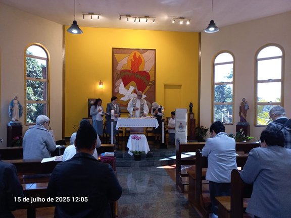 Celebración por la entrada de dos postulantes al noviciado en la comunidad Sagrado Coração
