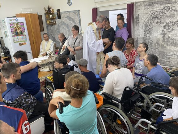 Visita de um grupo de voluntários ao Internato Psiconeurológico em Novosibirsk, na Rússia