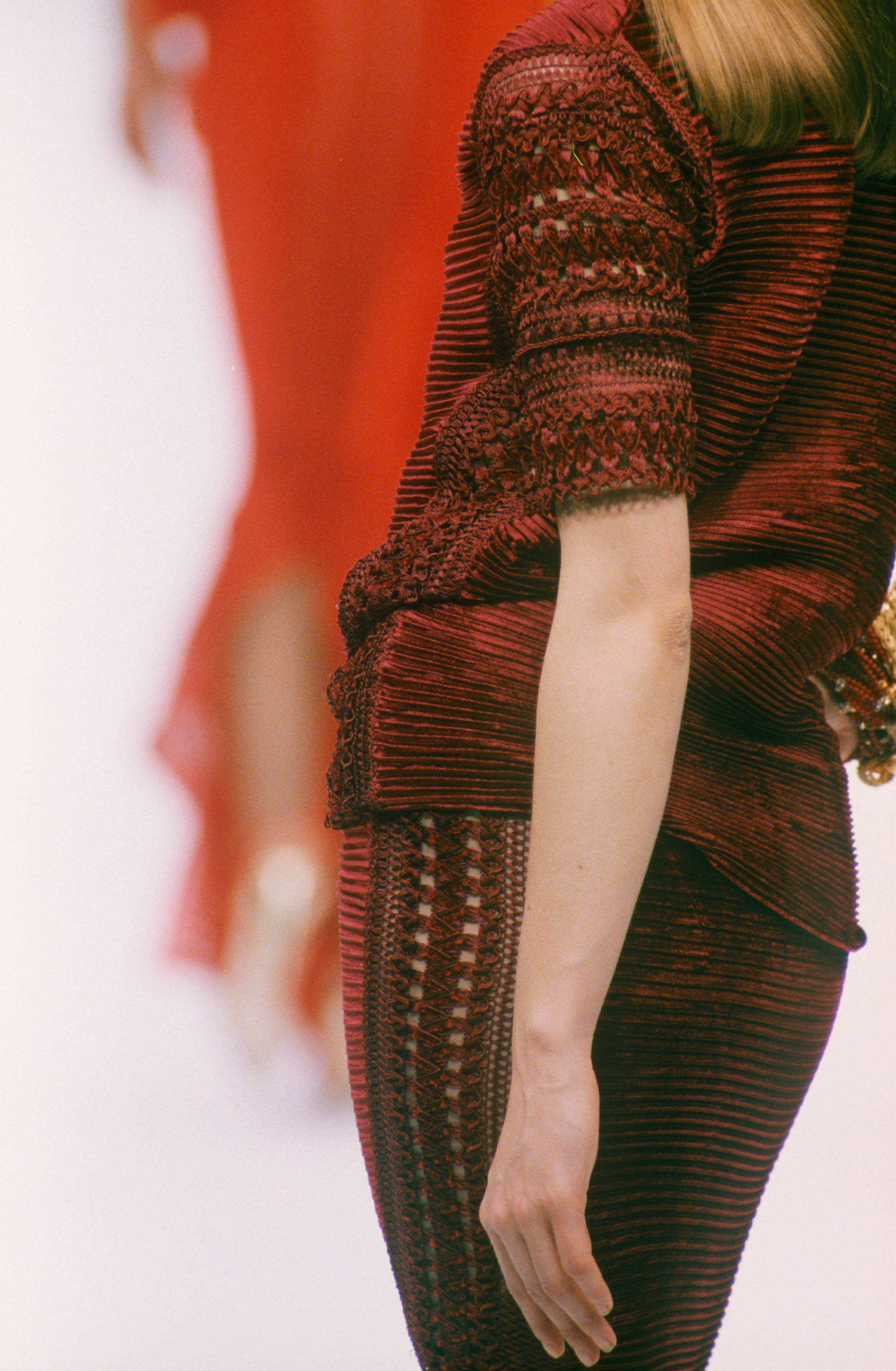 Gianfranco Ferré Prêt-à-porter Donna Autunno/Inverno 1994-95, Look n. 114.