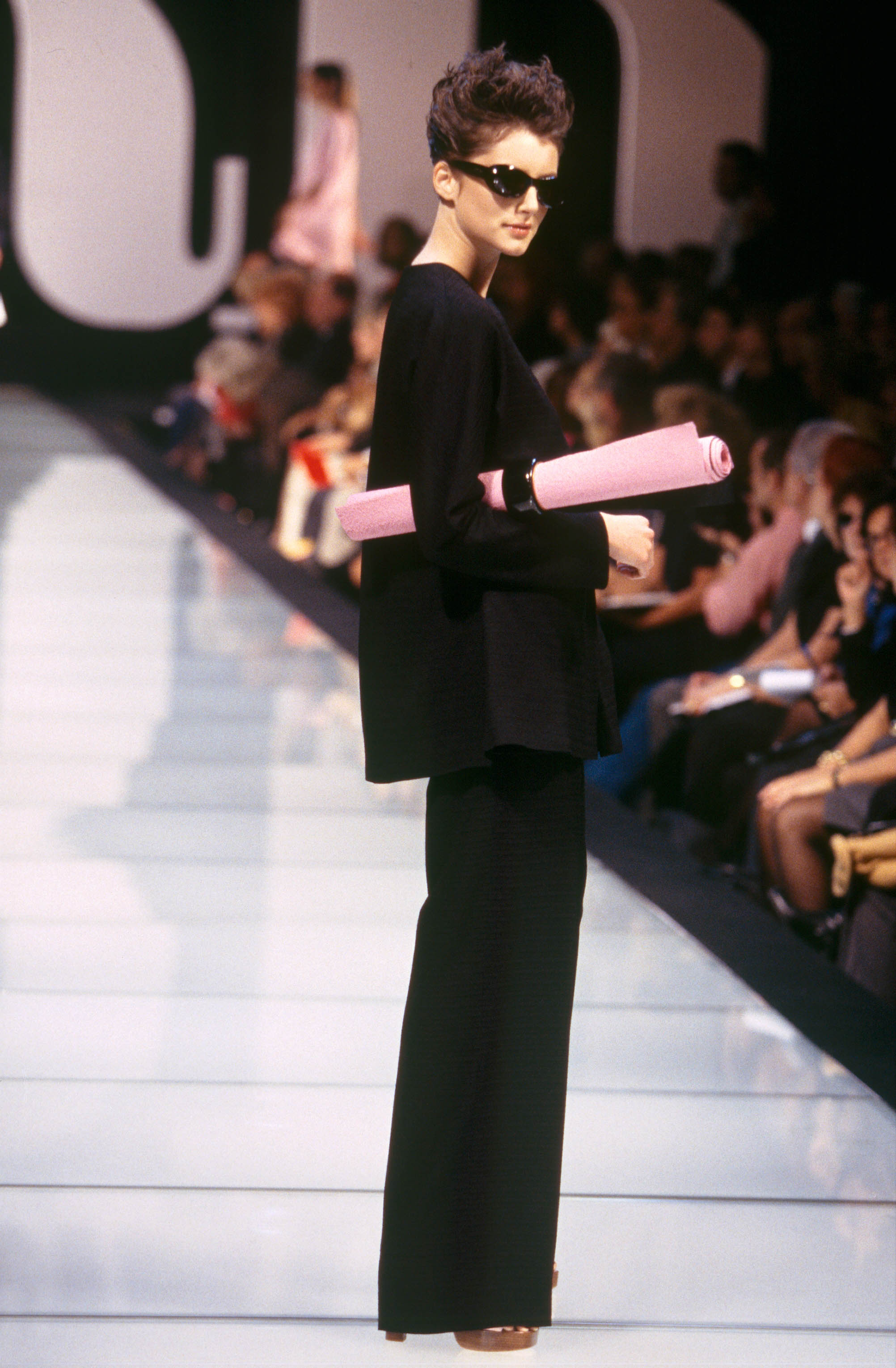 Gianfranco Ferré Prêt-à-porter Donna Primavera/Estate 1997, Look n. 11. Modella Honor Fraser.