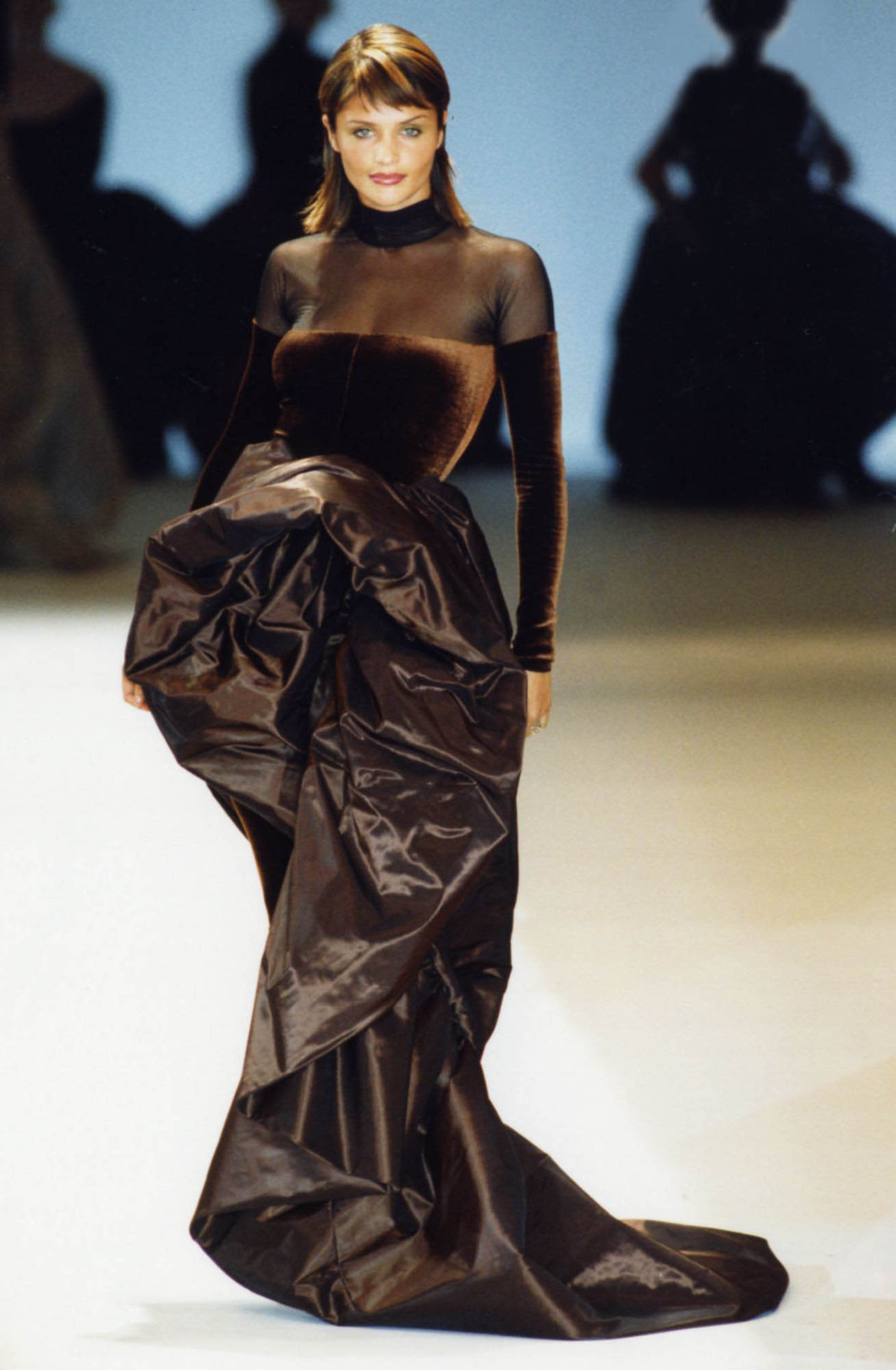 Gianfranco Ferré Women’s Ready-to-wear Fall/Winter 1994-95, Look n. 131. Model Helena Christensen.