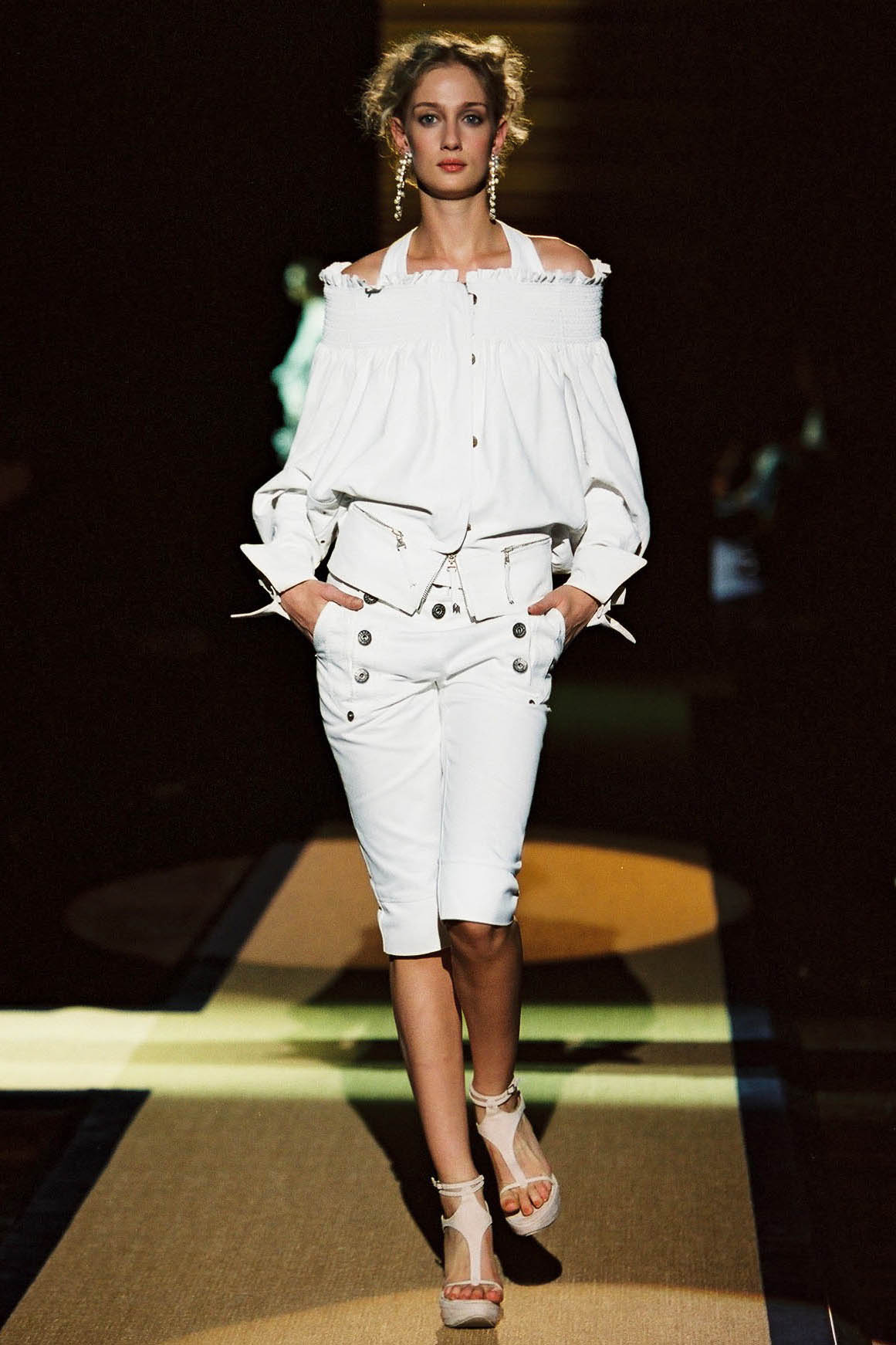 Gianfranco Ferré Women’s Ready-to-wear Spring/Summer 2006, Look n. 15. Model Eva Riccobono.