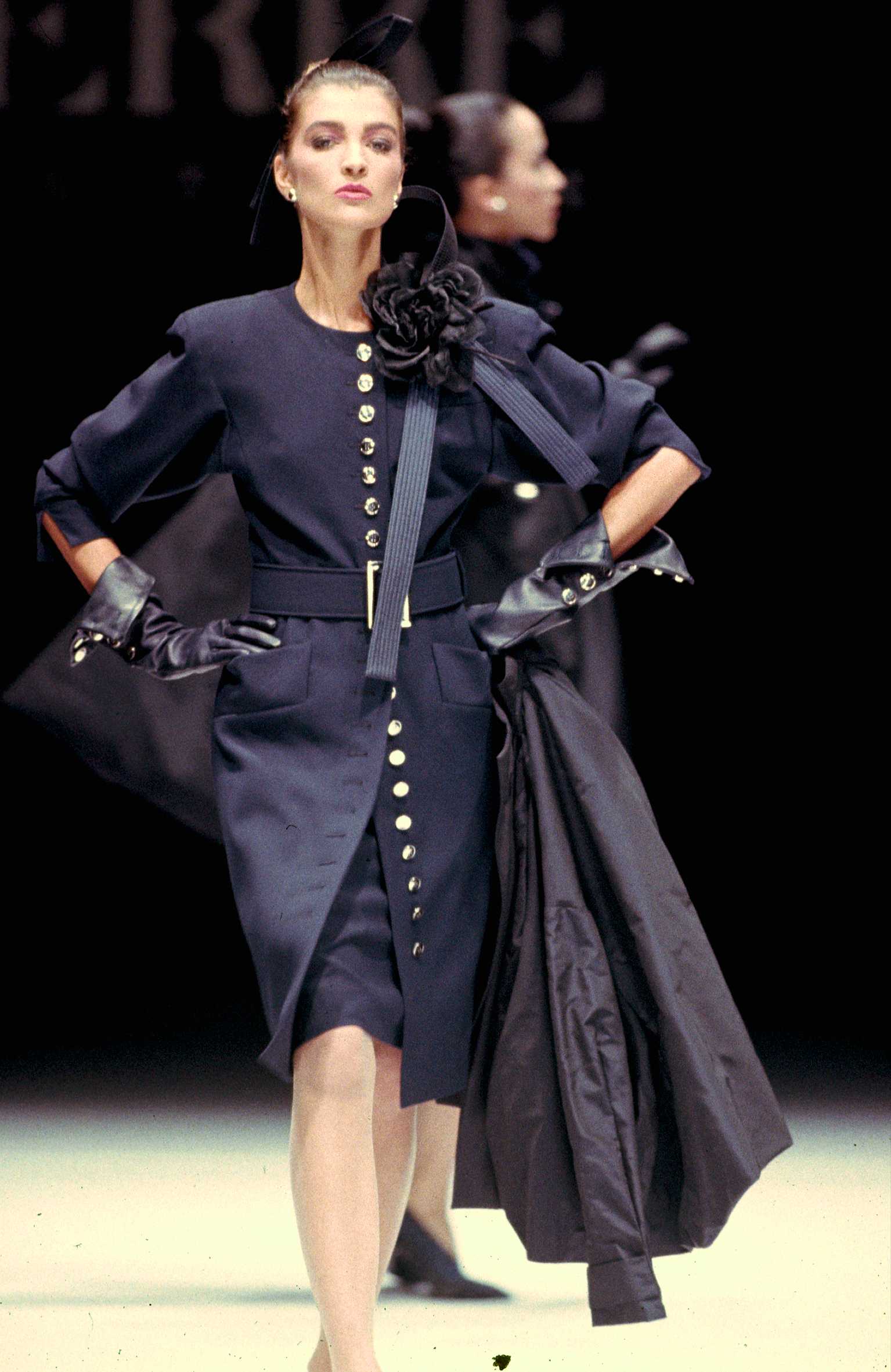 Gianfranco Ferré Alta Moda Primavera/Estate 1987, Look n. 2, modella Claire Atkinson.
