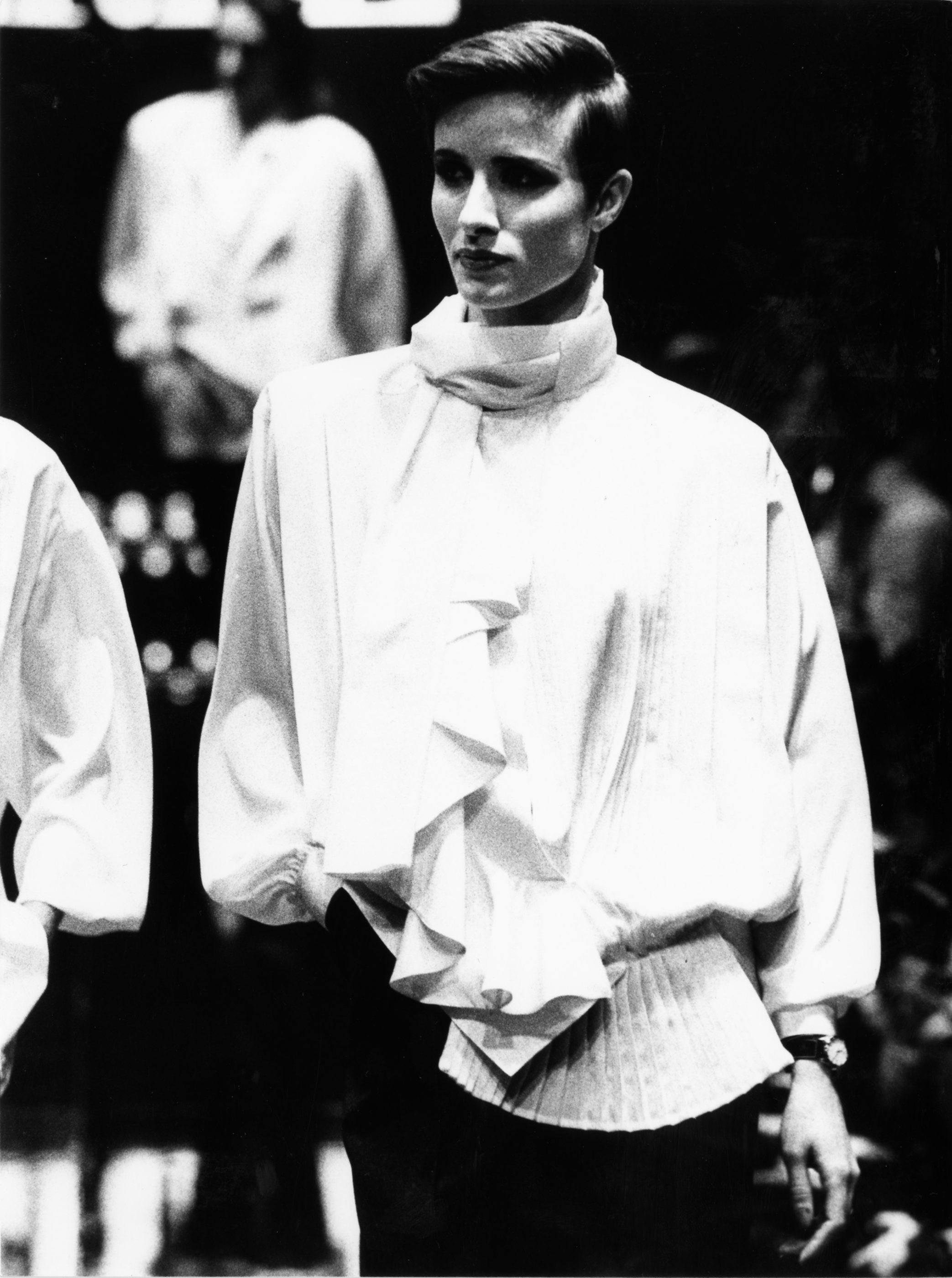 Gianfranco Ferré Women’s Ready-to-wear Fall/Winter 1984-85, Look n. 34. Model Robin Osler.