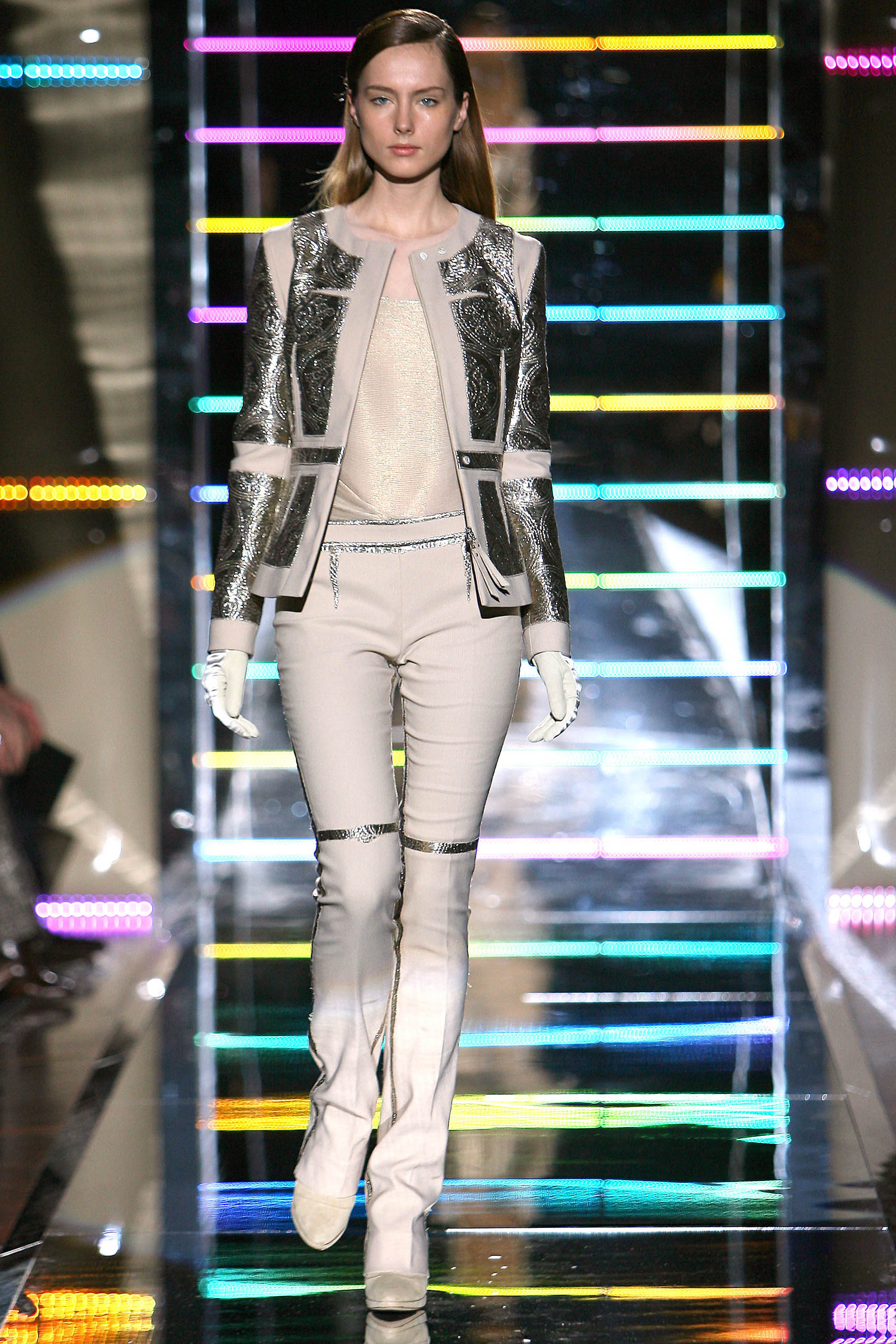 Gianfranco Ferré Prêt-à-porter Donna Autunno/Inverno 2007-08, Look n. 39. Modella Ilze Bajare.