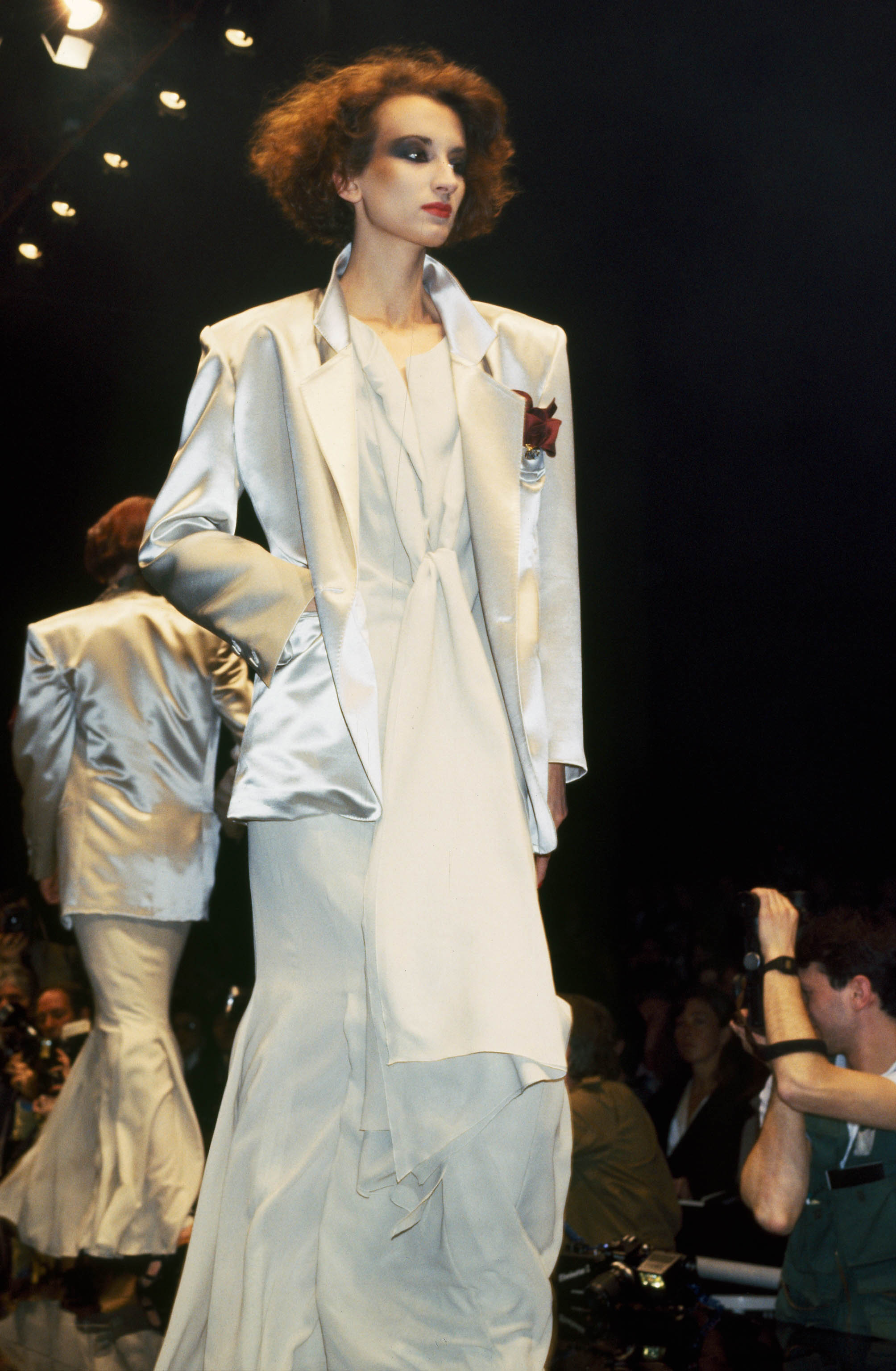 Gianfranco Ferré Prêt-à-porter Donna Autunno/Inverno 1984-85, Look n. 58. Modella Violeta Sanchez.