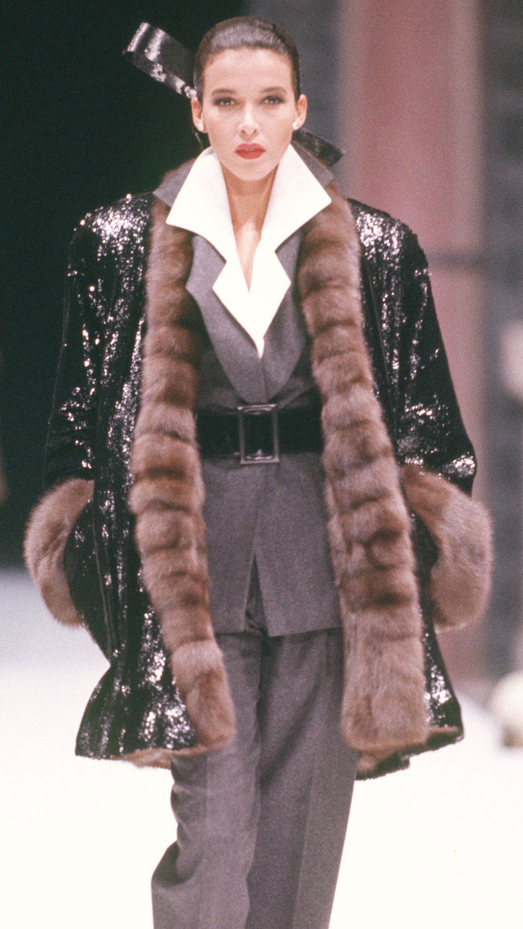 Gianfranco Ferré Alta Moda Autunno/Inverno 1986-87, Look n. 5, modella Dalma Callado.