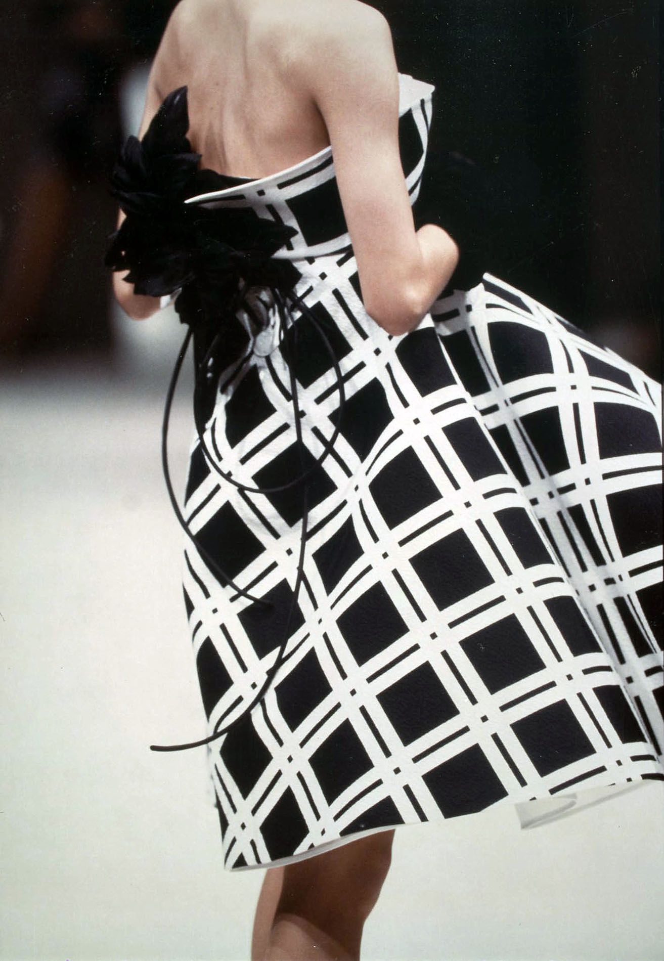 Gianfranco Ferré Alta Moda Primavera/Estate 1988, Look n. 63, modella Elena Kountoura.