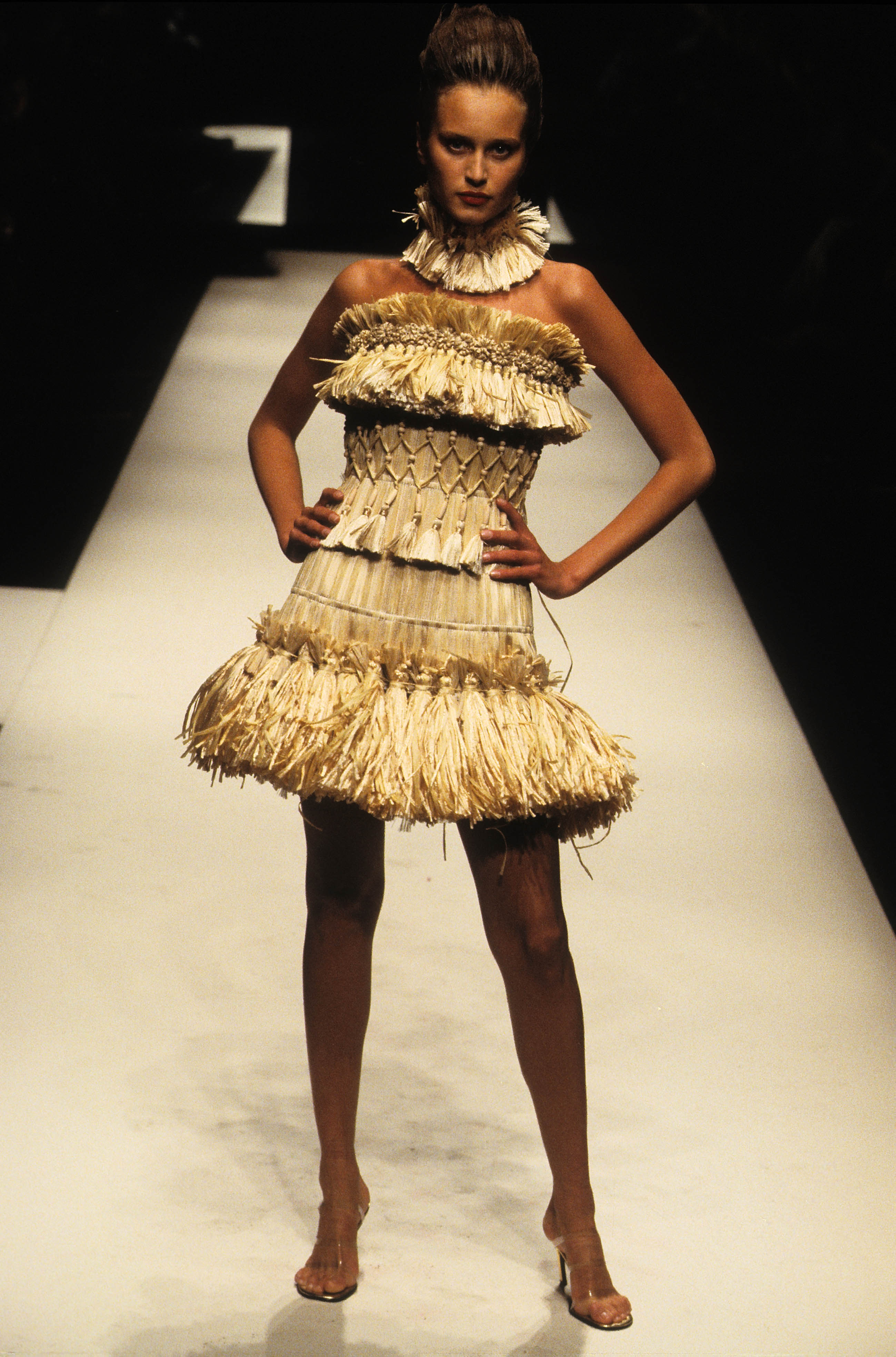 Gianfranco Ferré Prêt-à-porter Donna Primavera/Estate 2001, Look n. 63bis. Modella Natalia Semanova.