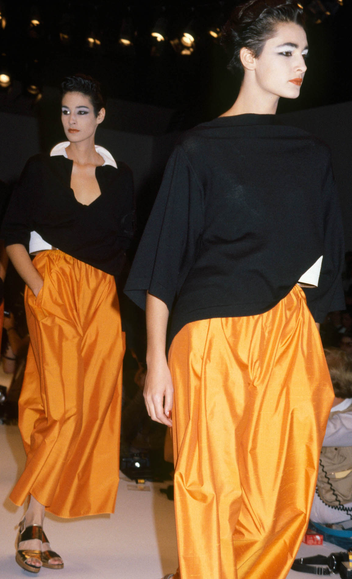 Gianfranco Ferré Prêt-à-porter Donna Primavera/Estate 1985, Look n. 65 e 59.