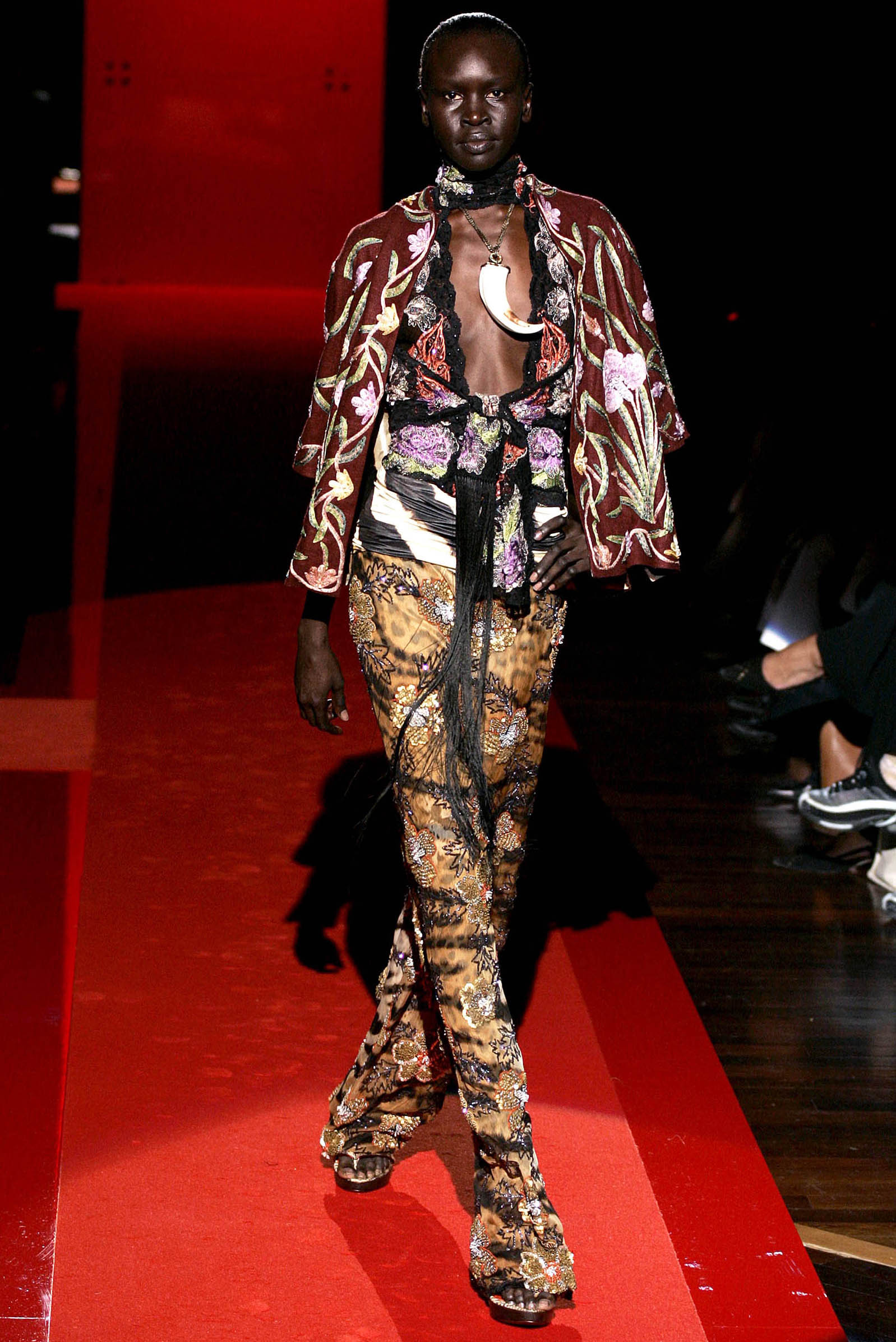 Gianfranco Ferré Prêt-à-porter Donna Primavera/Estate 2005, Look n. 70. Modella Alek Wek.