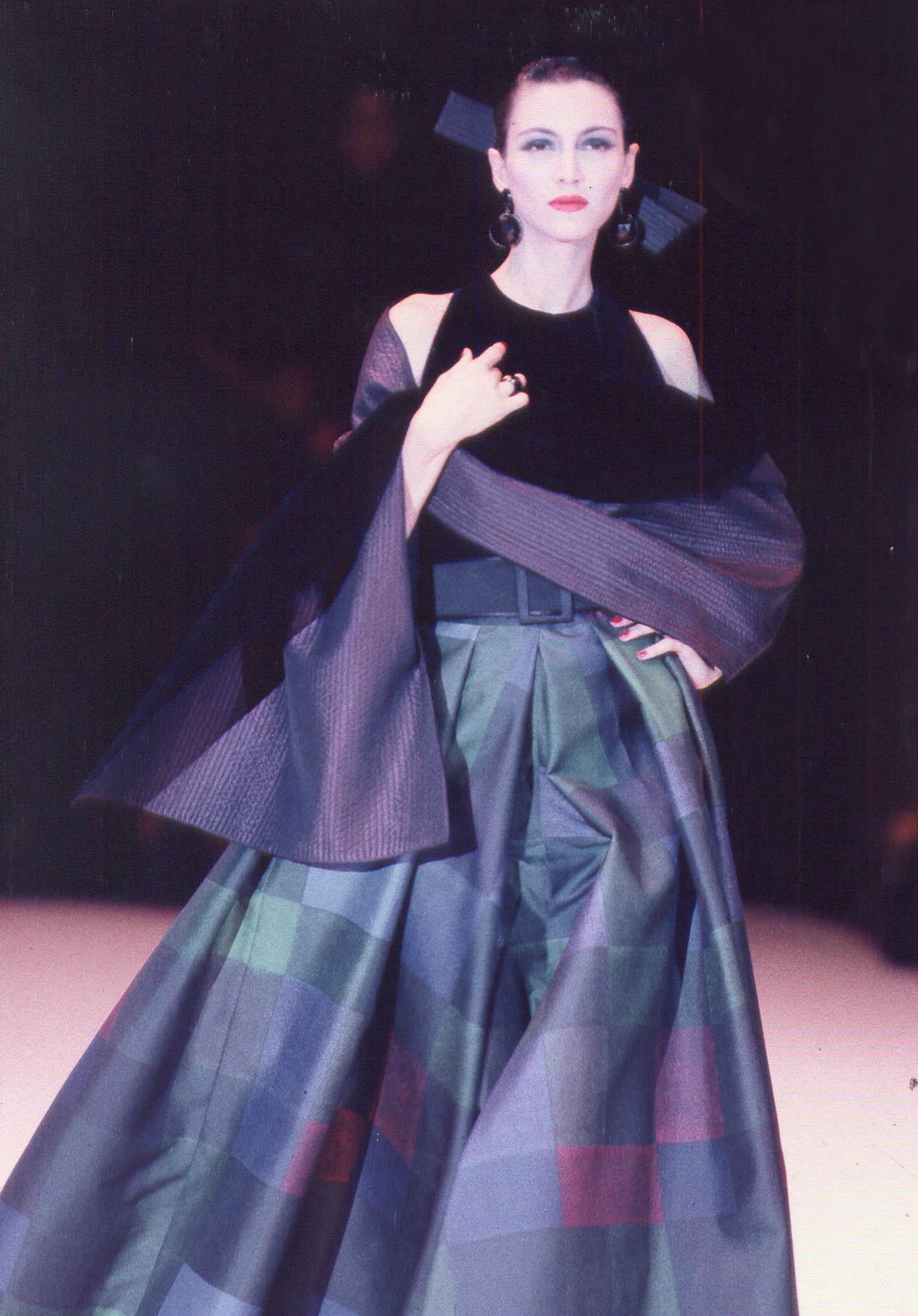 Gianfranco Ferré Alta Moda Autunno/Inverno 1986-87, Look n. 76, modella Anne Rohart.