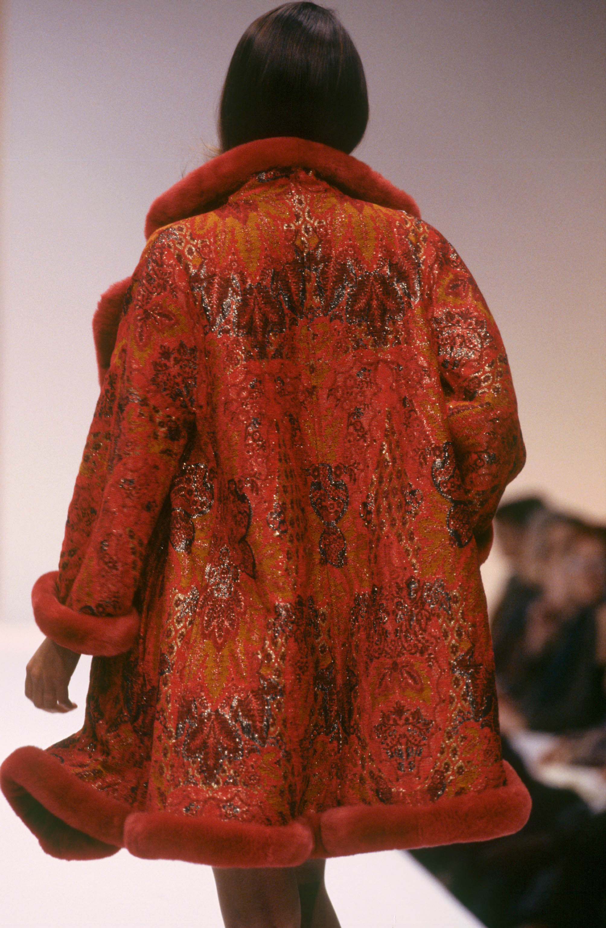 Gianfranco Ferré Prêt-à-porter Donna Autunno/Inverno 1992-93, Look n. 95.