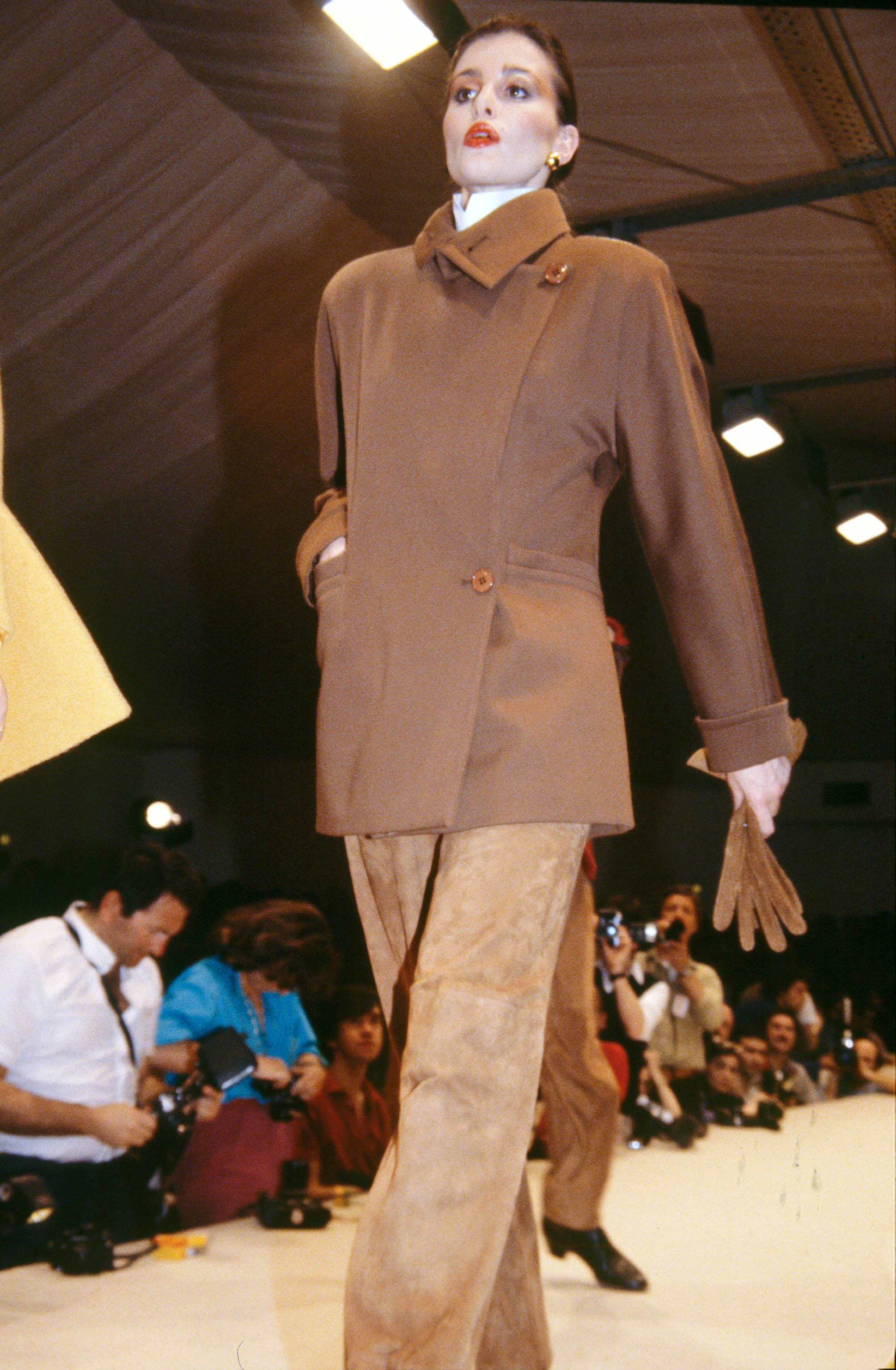 Gianfranco Ferré Prêt-à-porter Donna Autunno/Inverno 1980-81, Look n. 9.