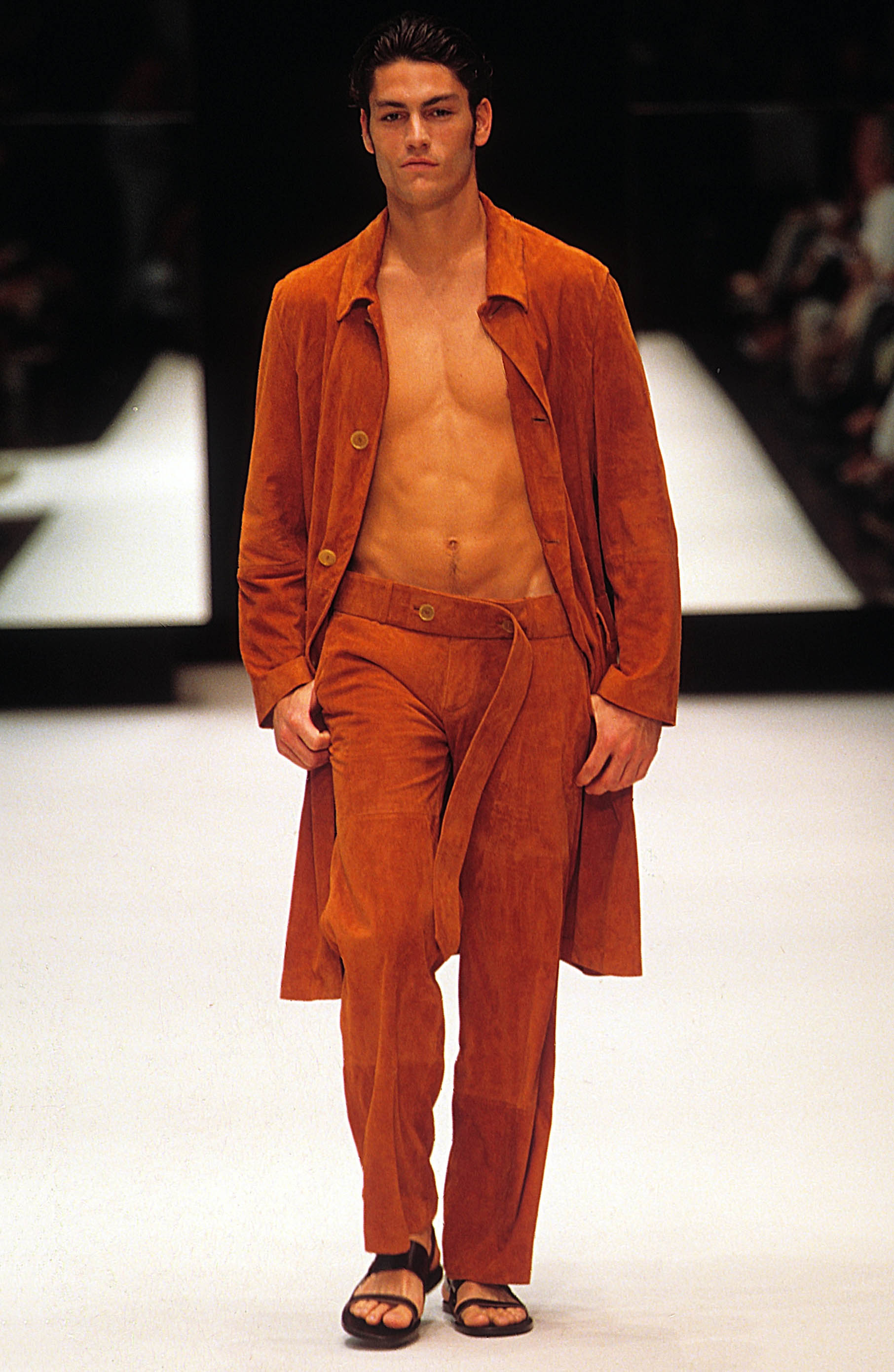 Gianfranco Ferré Prêt-à-porter Uomo Primavera/Estate 2003, Look n. 17.