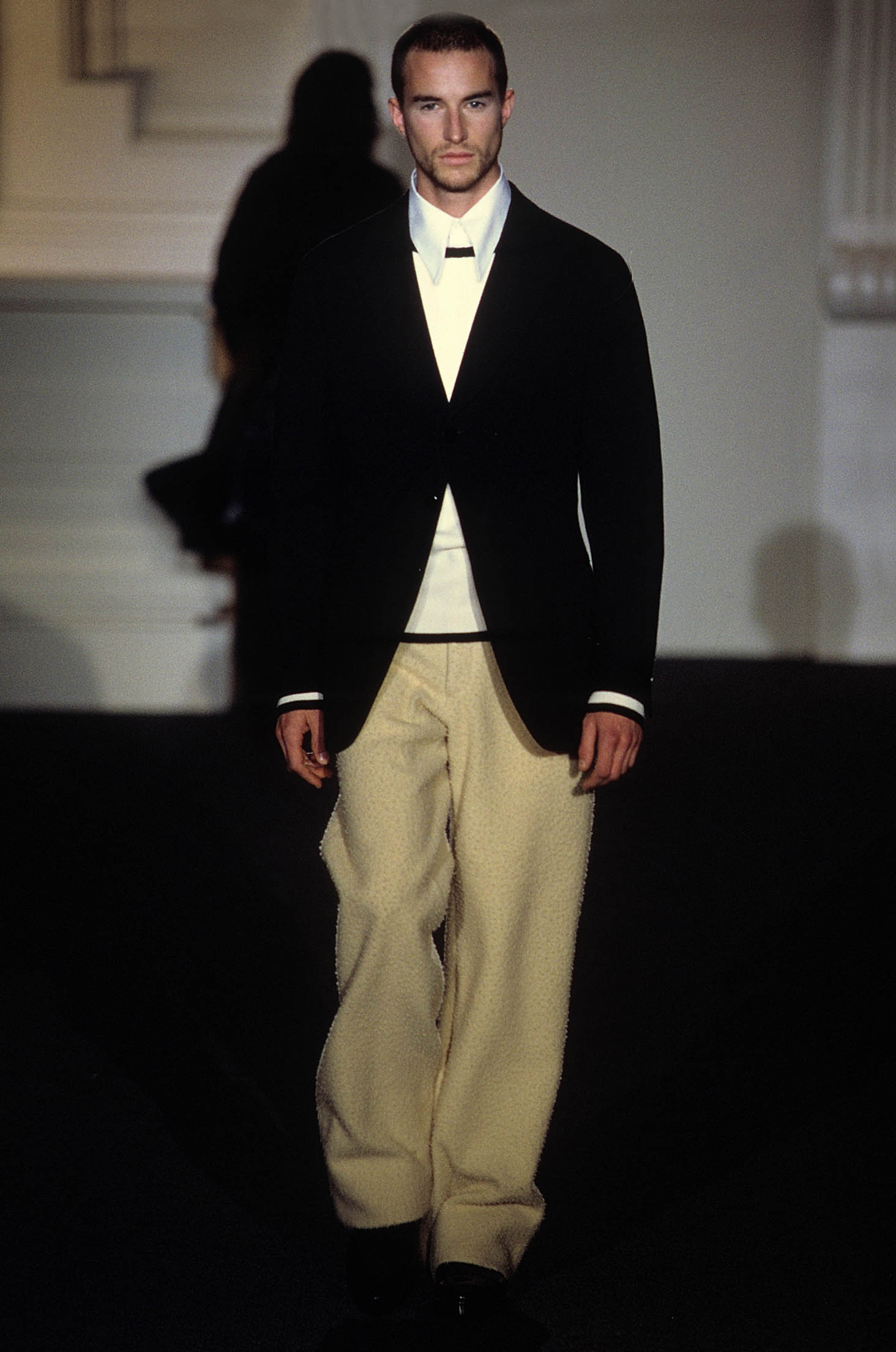 Gianfranco Ferré Prêt-à-porter Uomo Autunno/Inverno 2003-04, Look n. 20.