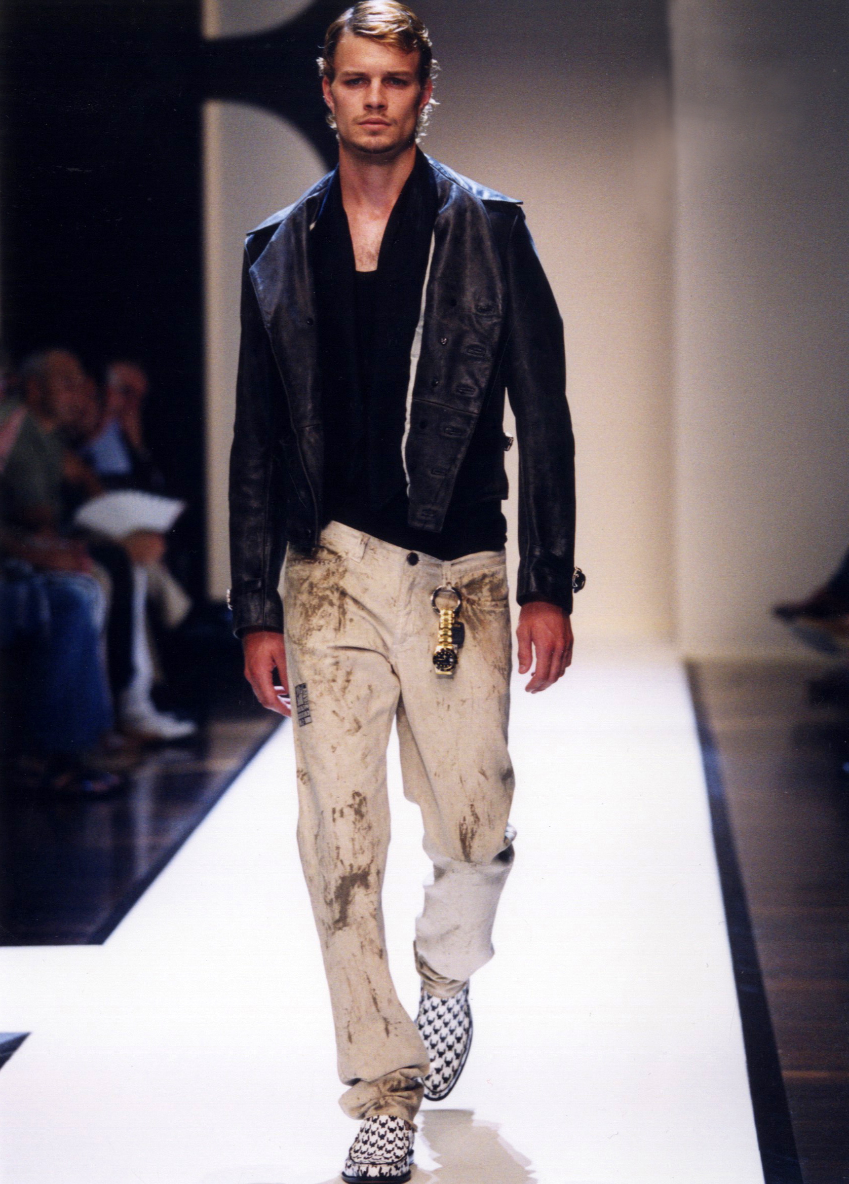 Gianfranco Ferré Prêt-à-porter Uomo Primavera/Estate 2004, Look n. 22.