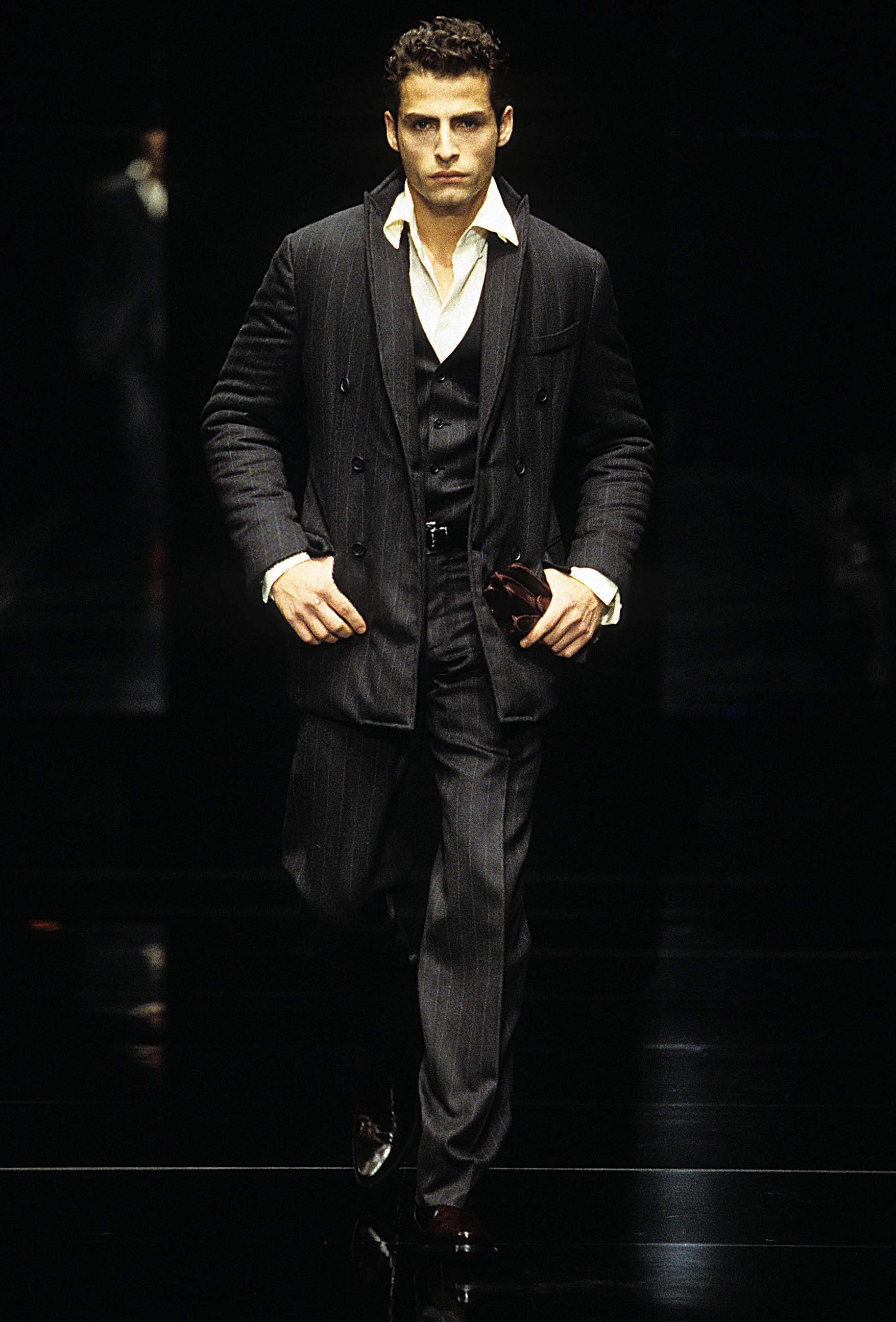 Gianfranco Ferré Men’s Ready-to-wear Fall/Winter 2002-03, Look n. 2.