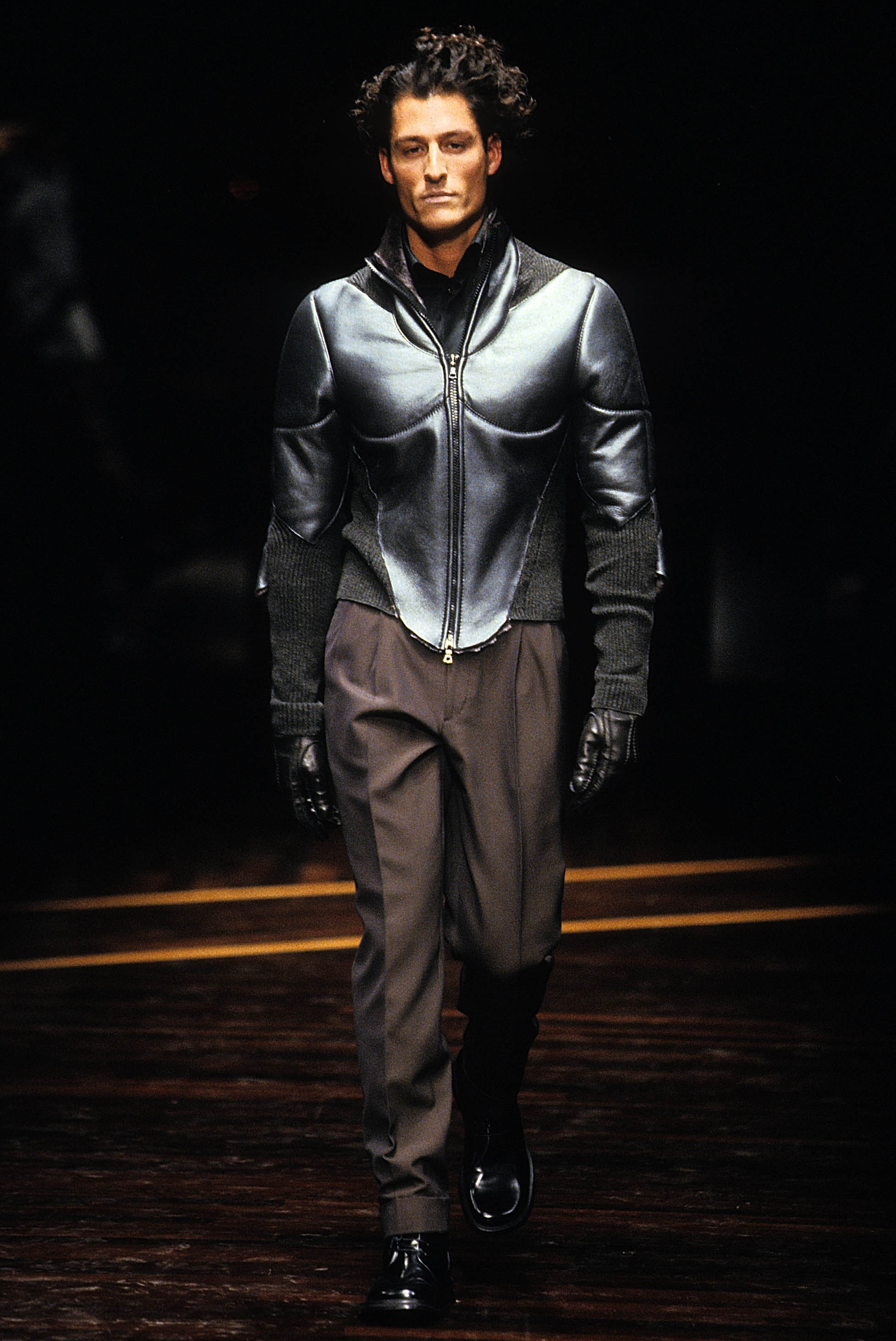 Gianfranco Ferré Prêt-à-porter Uomo Autunno/Inverno 2000-01, Look n. 36.