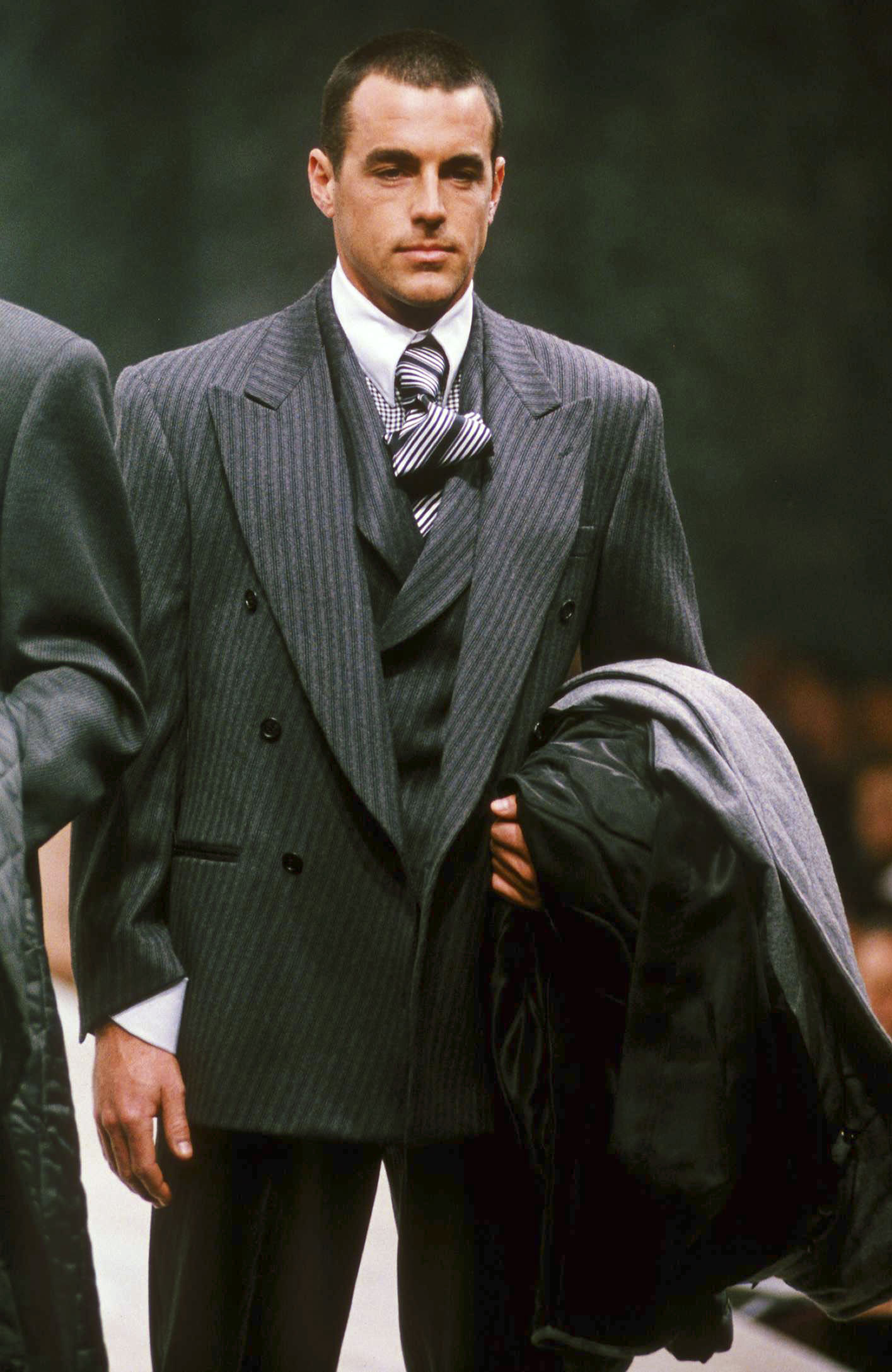 Gianfranco Ferré Prêt-à-porter Uomo Autunno/Inverno 1994-95, Look n. 39.