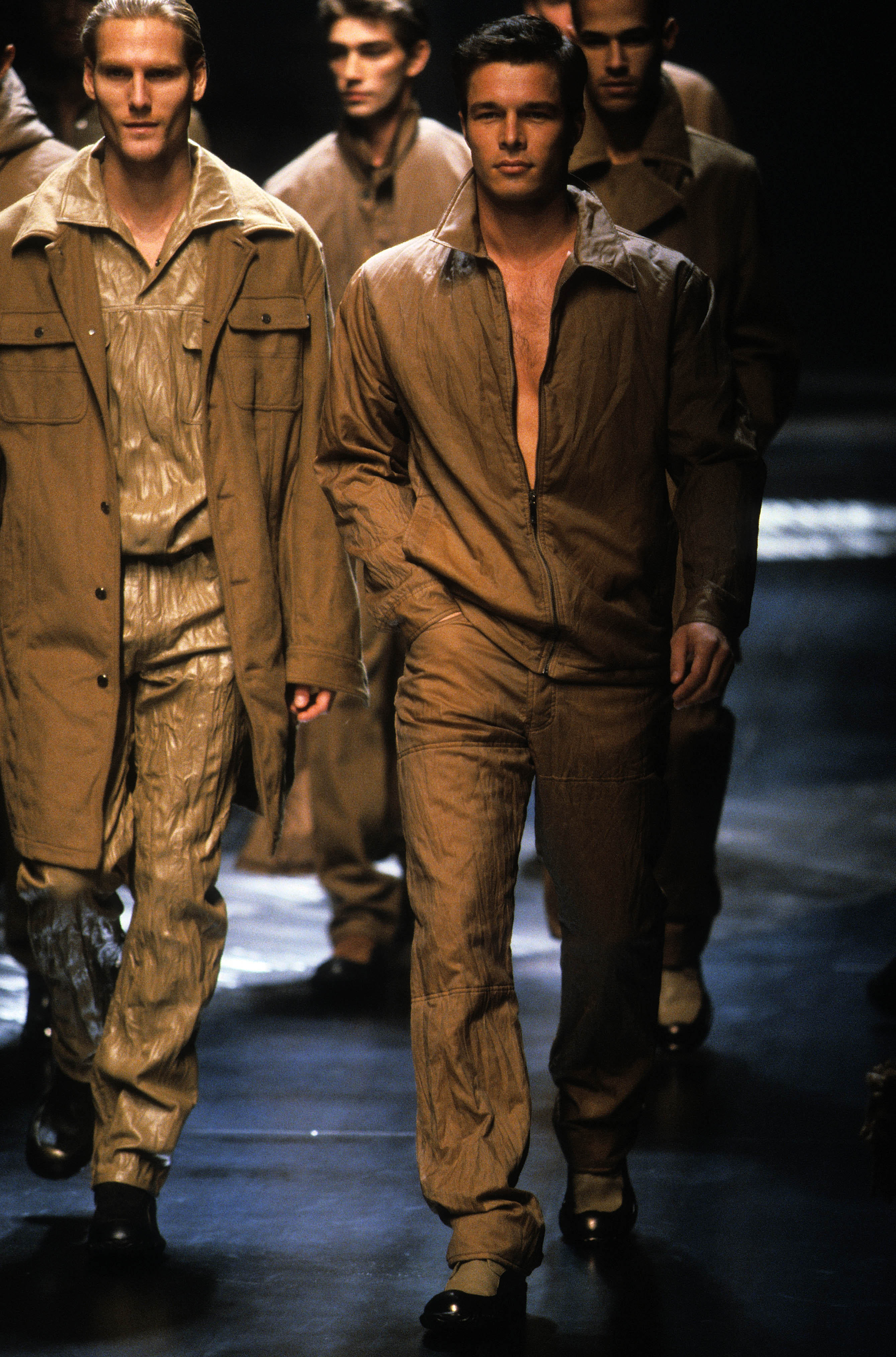 Gianfranco Ferré Prêt-à-porter Uomo Autunno/Inverno 1998-99, Look n. 65 e 67.