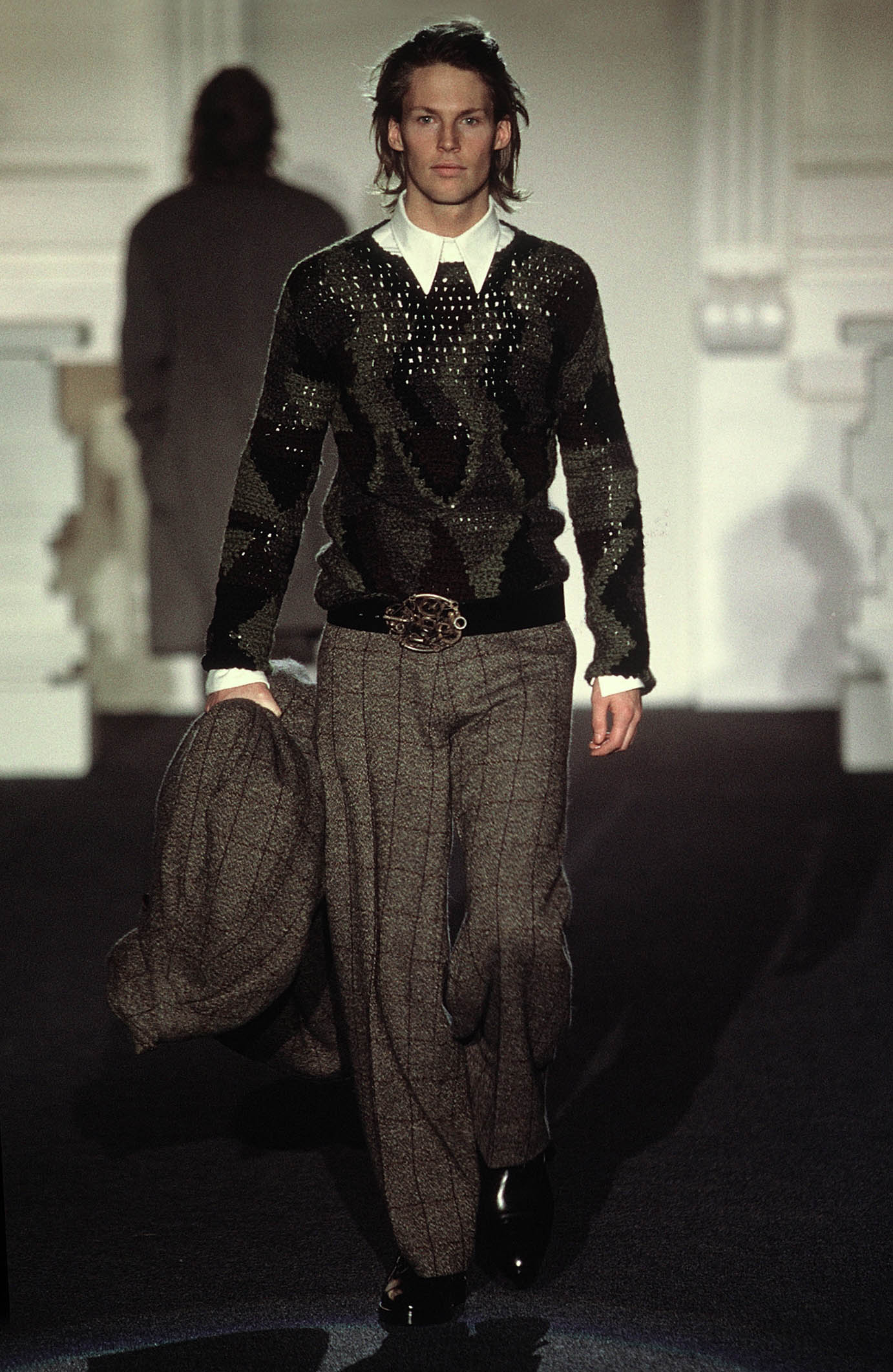 Gianfranco Ferré Prêt-à-porter Uomo Autunno/Inverno 2003-04, Look n. 9.