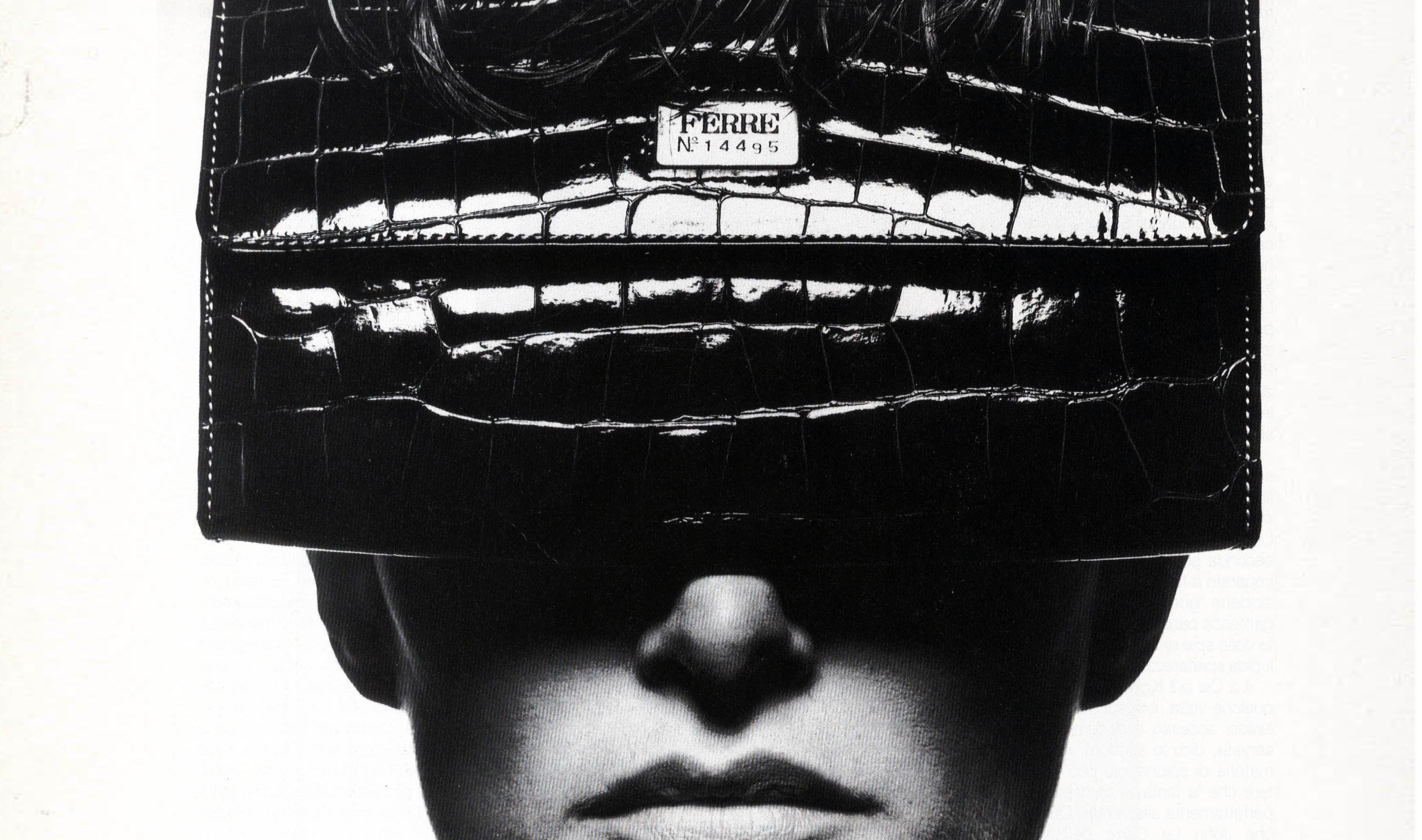 Foto di advertising di Albert Watson per Gianfranco Ferré Accessori, Autunno/Inverno 1989-90.