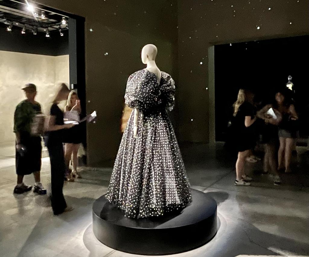 Fashion Creative Director: carrera, competencias y cómo llegar a ser uno