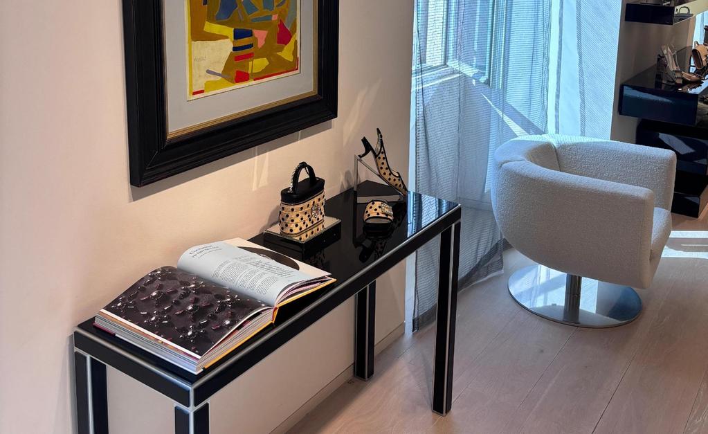 How to start a career in Luxury Fashion: skills, steps & career path guide