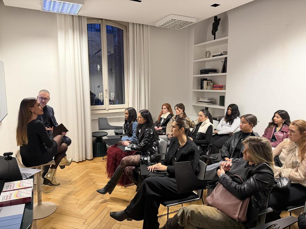 Studenti alla Milan Fashion Week: Nicola Guerini sull’importanza della selezione strategica degli eventi
