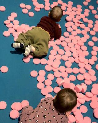 NEO GENITORI E BAMBINI IN GIOCO