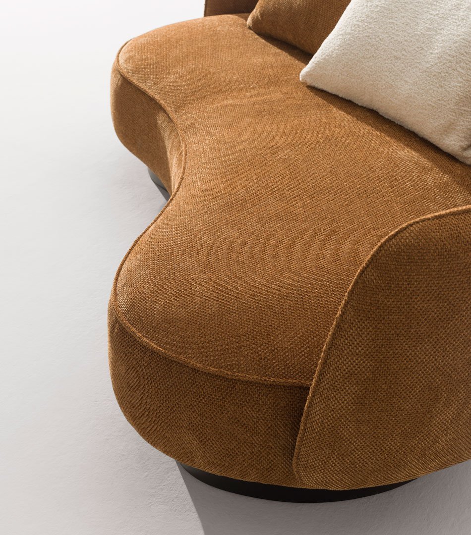 Desiree Homan Sofa 2026