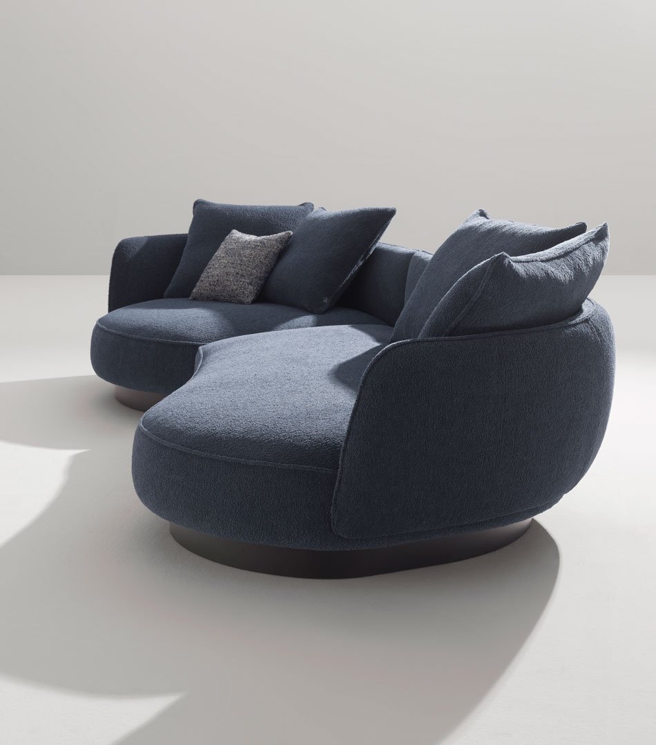 Desiree Homan Sofa 2026